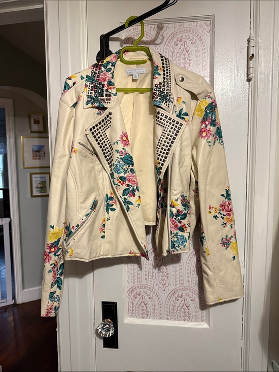 Ashley Nell Tipton Jackets & Blazers - Ashley Nell Tipton Cream Floral Studded Faux Leather Moto Jacket